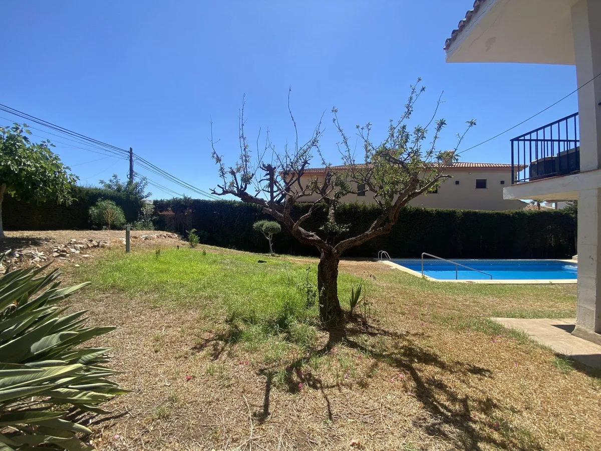 b762f801-4db9-4d3e-953b-90df5ca98062