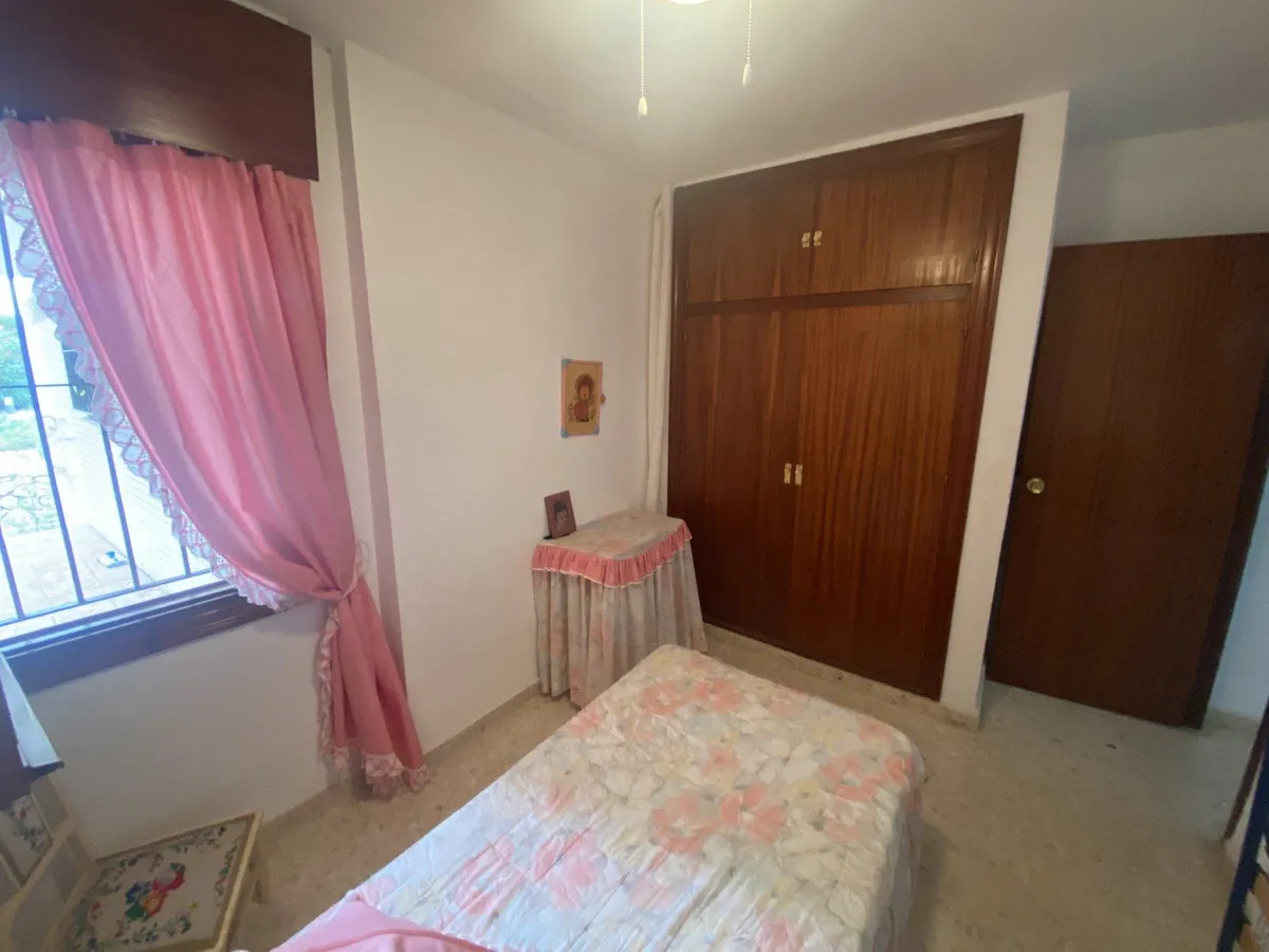 d215a028-4239-4471-a363-4204625d891c