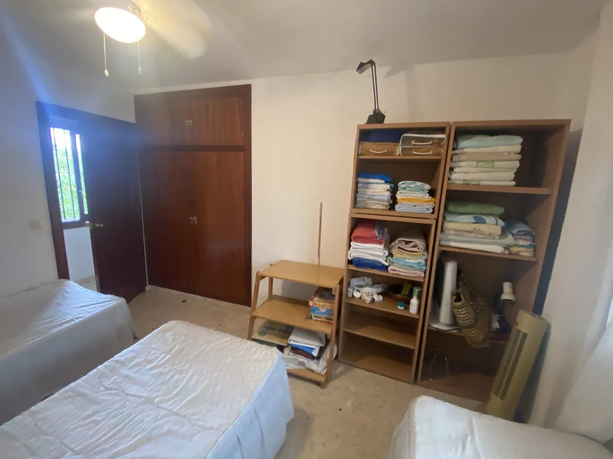 dcc5d172-df7f-4a9e-b9f4-7f5686b74ff6