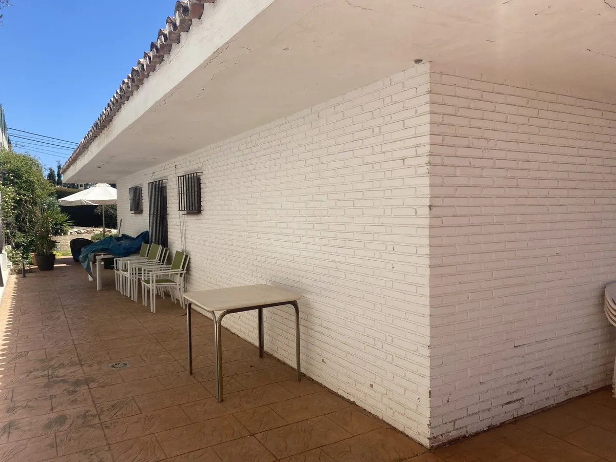 e1b2cf97-15e9-44c1-b01d-f166177bd465