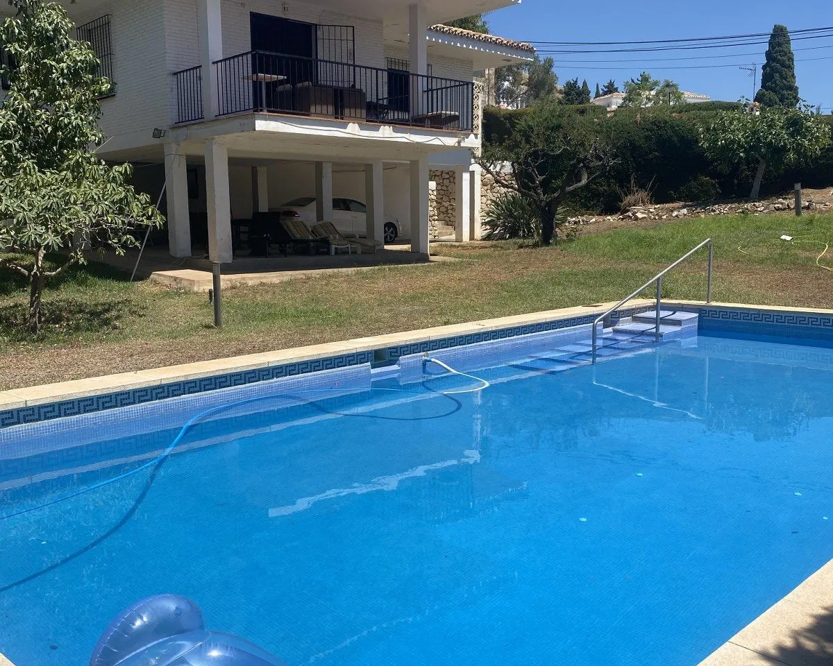 e2d7c1a0-daf9-4b0c-b1f2-9ae38def1b4f