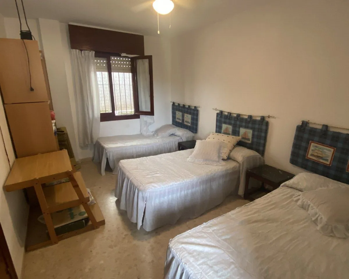 ee663fe1-44e4-4a0f-9673-b8d73a237e70