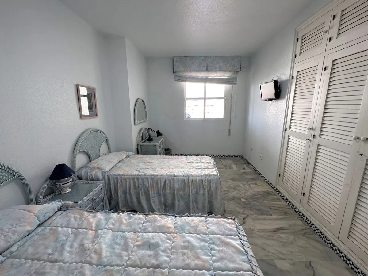 abeb3219-4904-47fc-93ae-1f580aa61f86