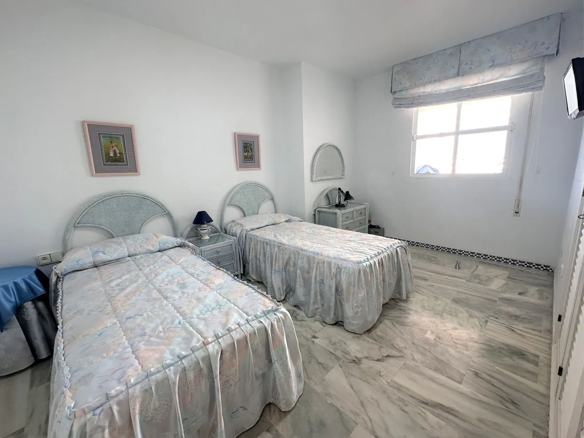 b37ec786-dd22-48bb-bd13-79a3c591f2cd