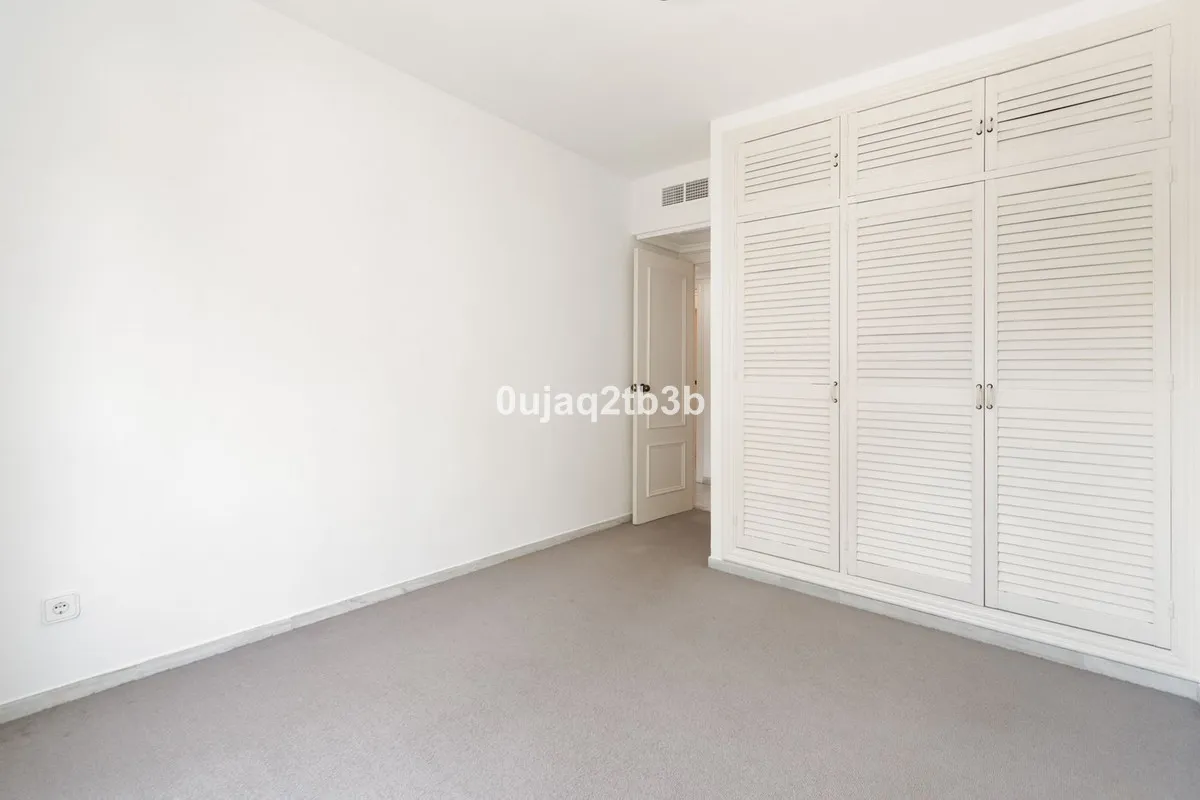 b6e6713b-46ca-462d-9f89-b6e8161c59c4