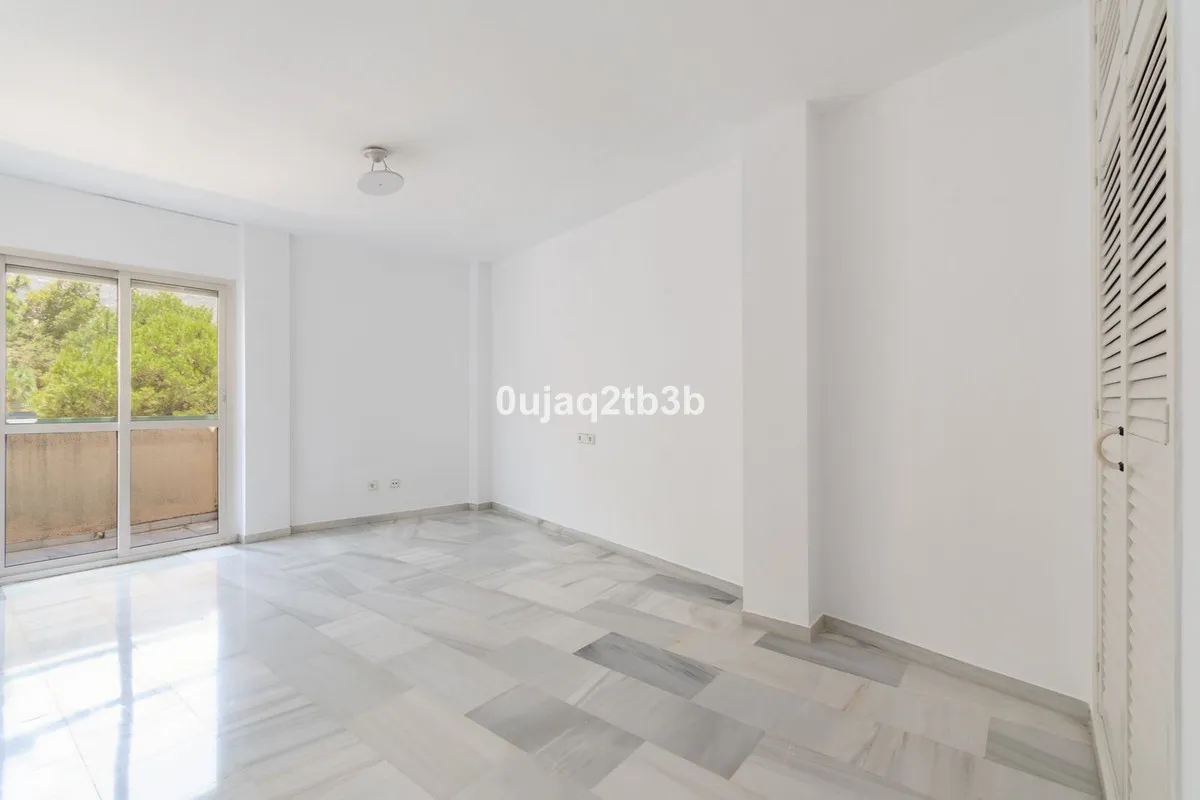 c7b412ab-448e-4a58-a32b-dec1caf82571