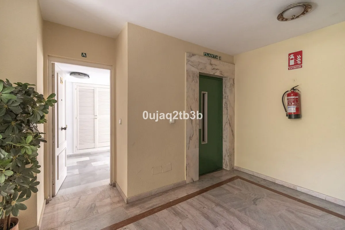 ef200291-d764-400e-a181-e741a8b2da98