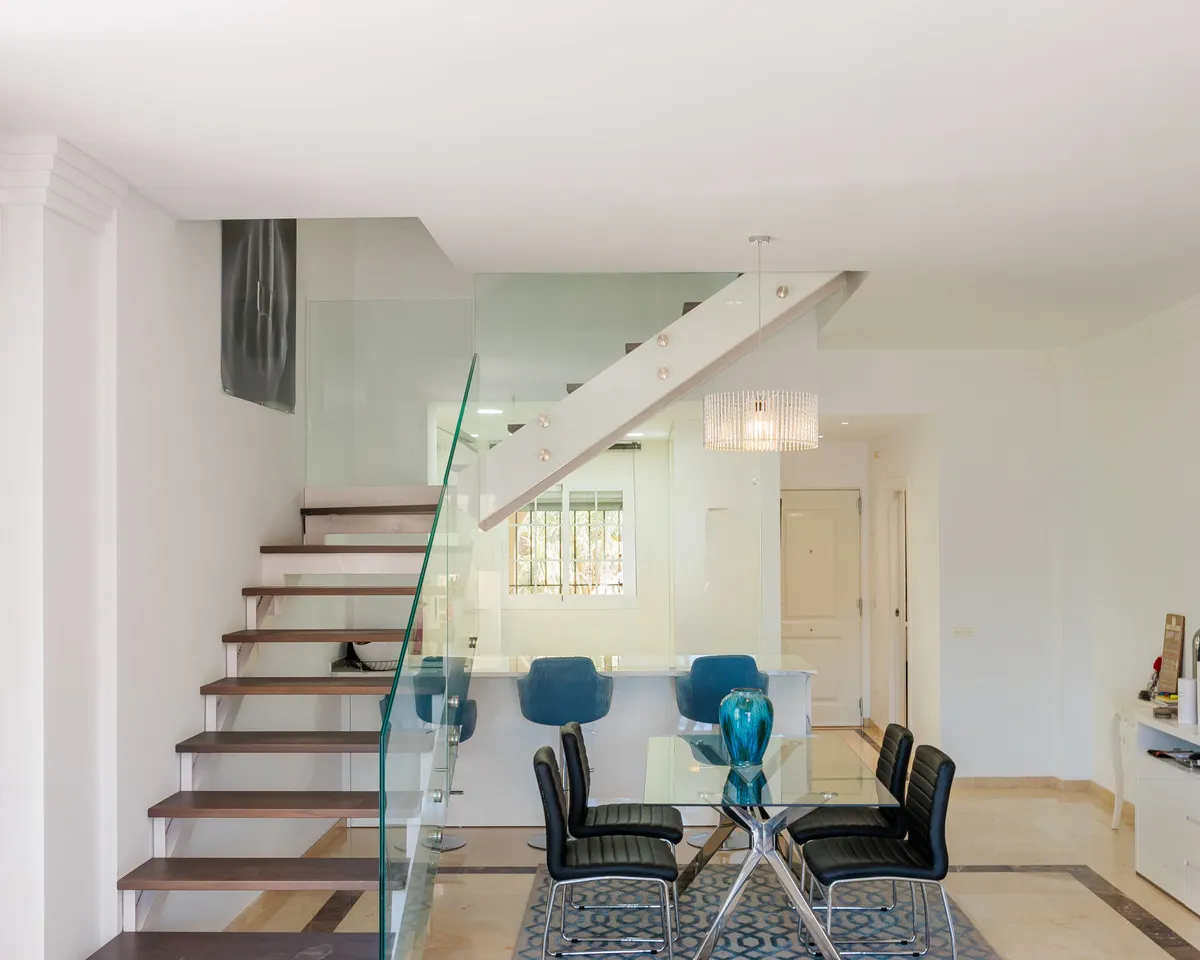 2d49b61d-d8ce-4160-8d8f-d32456d86834