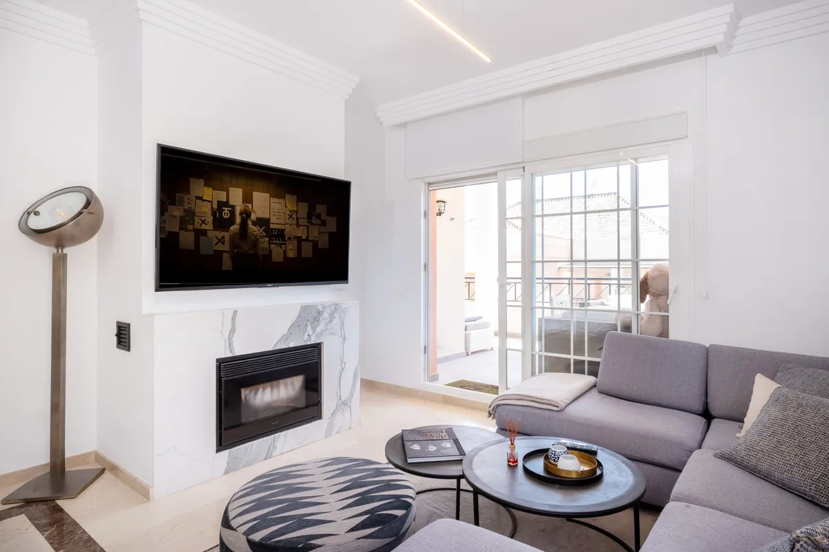 8d1c89bf-486c-4c73-b157-2d74a1e6a26a