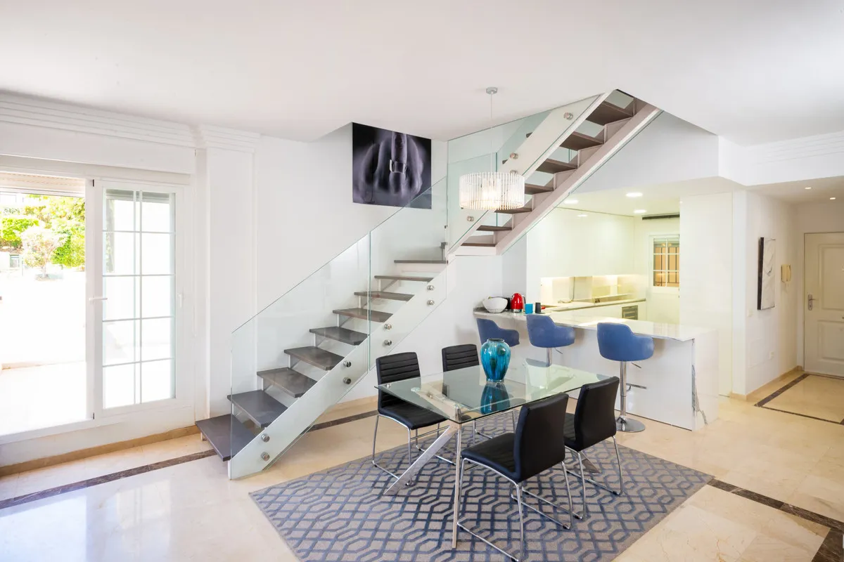 d9ccbc20-4918-4b84-9de3-2942abc61741