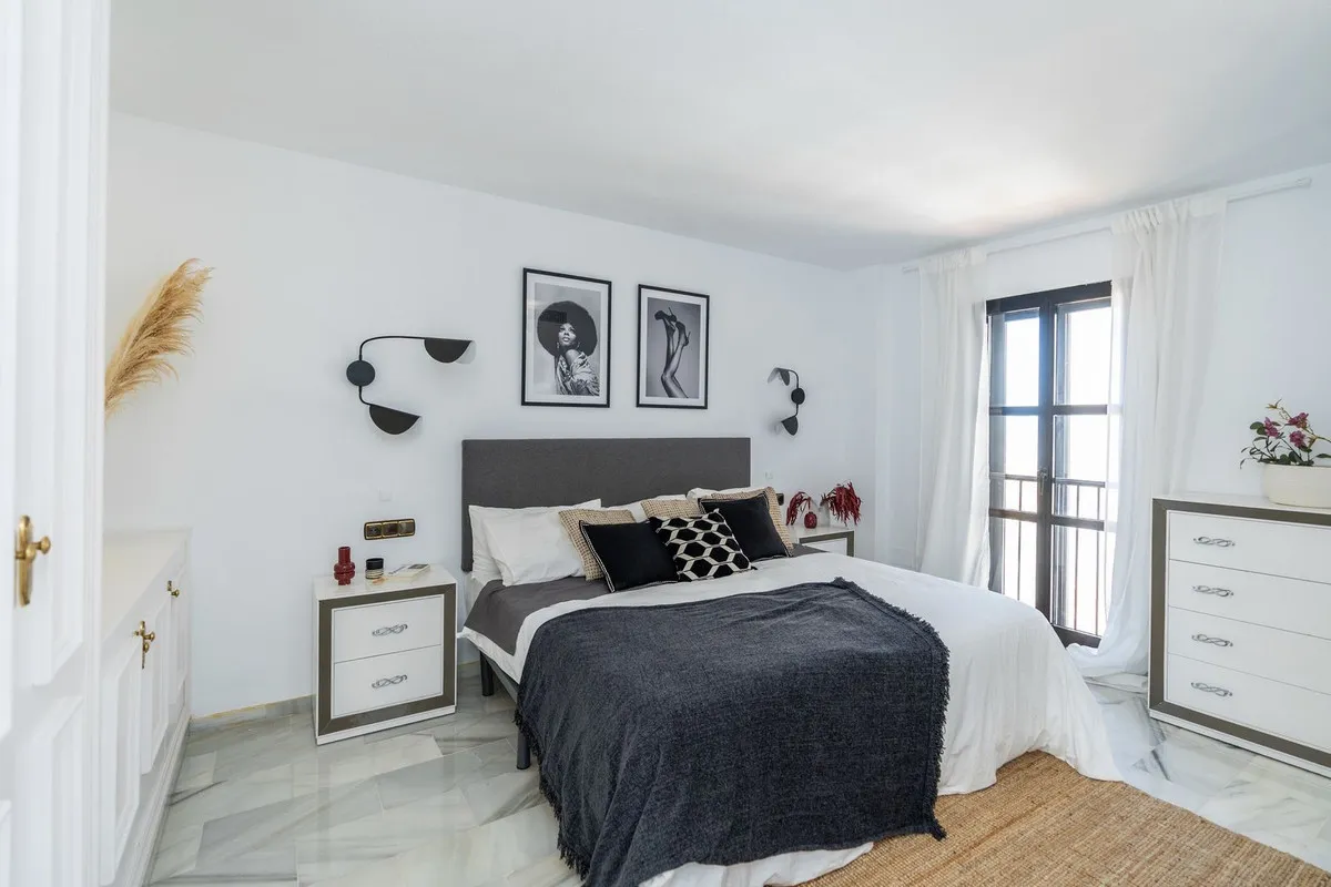 eab3163d-04b3-4198-b50a-694bcd6fe616