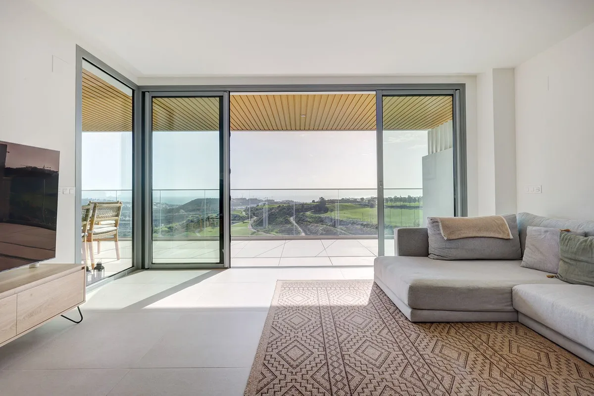 1a30978c-3f7e-4824-963b-4c4ec10086fe