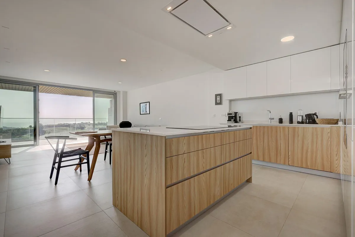 454ca9f6-ed23-4a21-a3e0-8e2ff819aed3