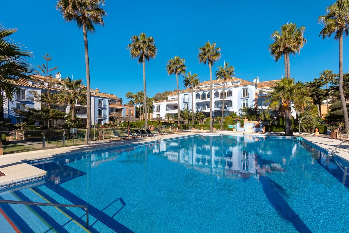 8d9ca2a0-9b32-4bfb-a2a8-ad6fc35d4489