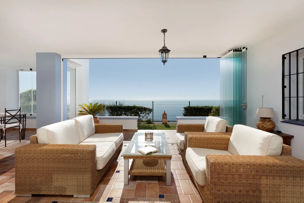 e7b0ba22-067a-4113-b7a3-db79094beaad