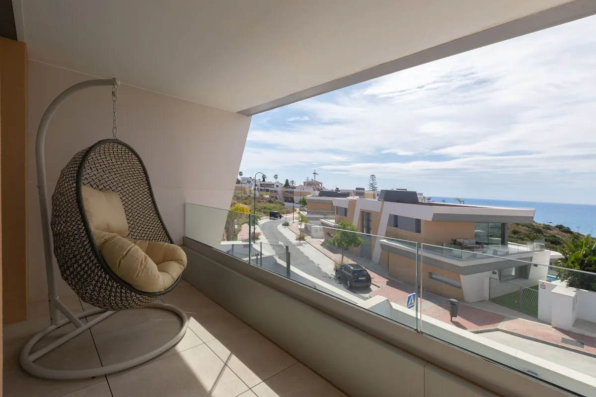 4df9a8db-f158-4520-ad14-5491816b0aa3