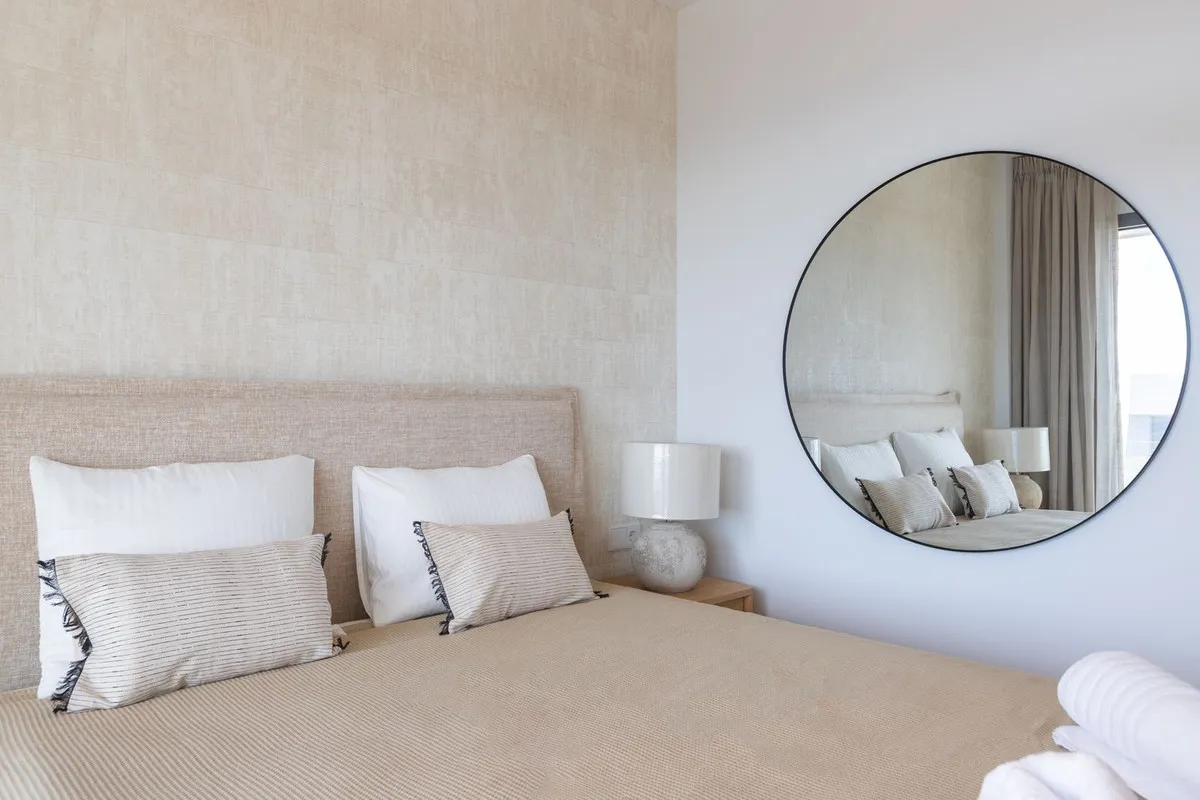 cb8f2b11-1667-4a52-9744-d310dc2b015d