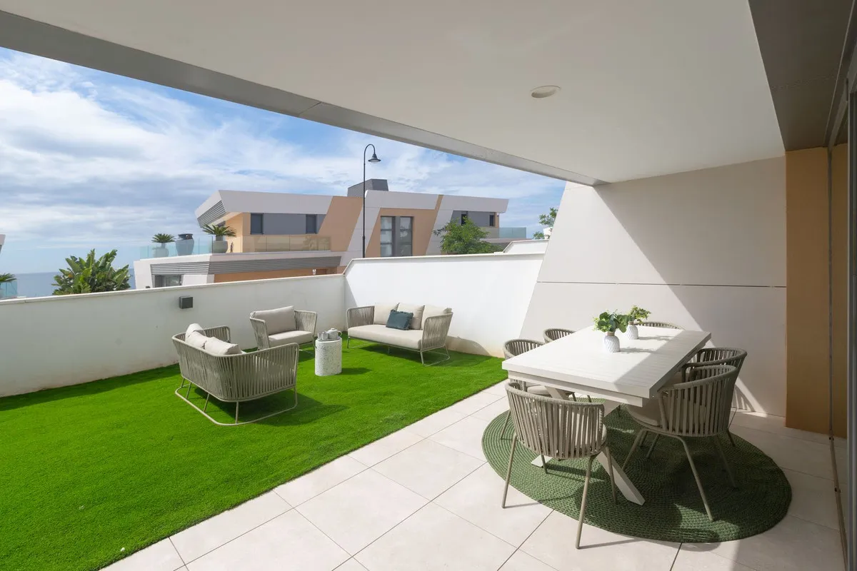 ecbfb8f5-e300-4d91-b6b7-a0e6268adb5a