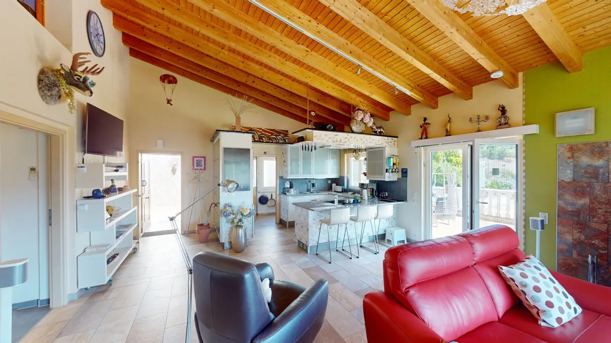 1d44c99e-0601-43ac-9e94-d3b648052d54