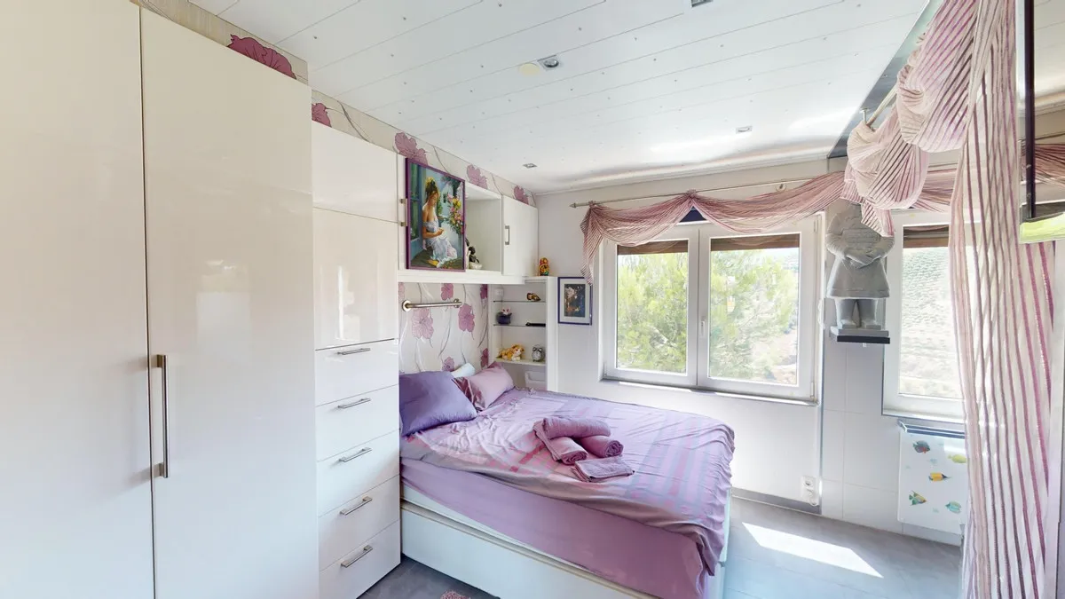 399c9225-402b-4db0-8263-ef005de4a24b