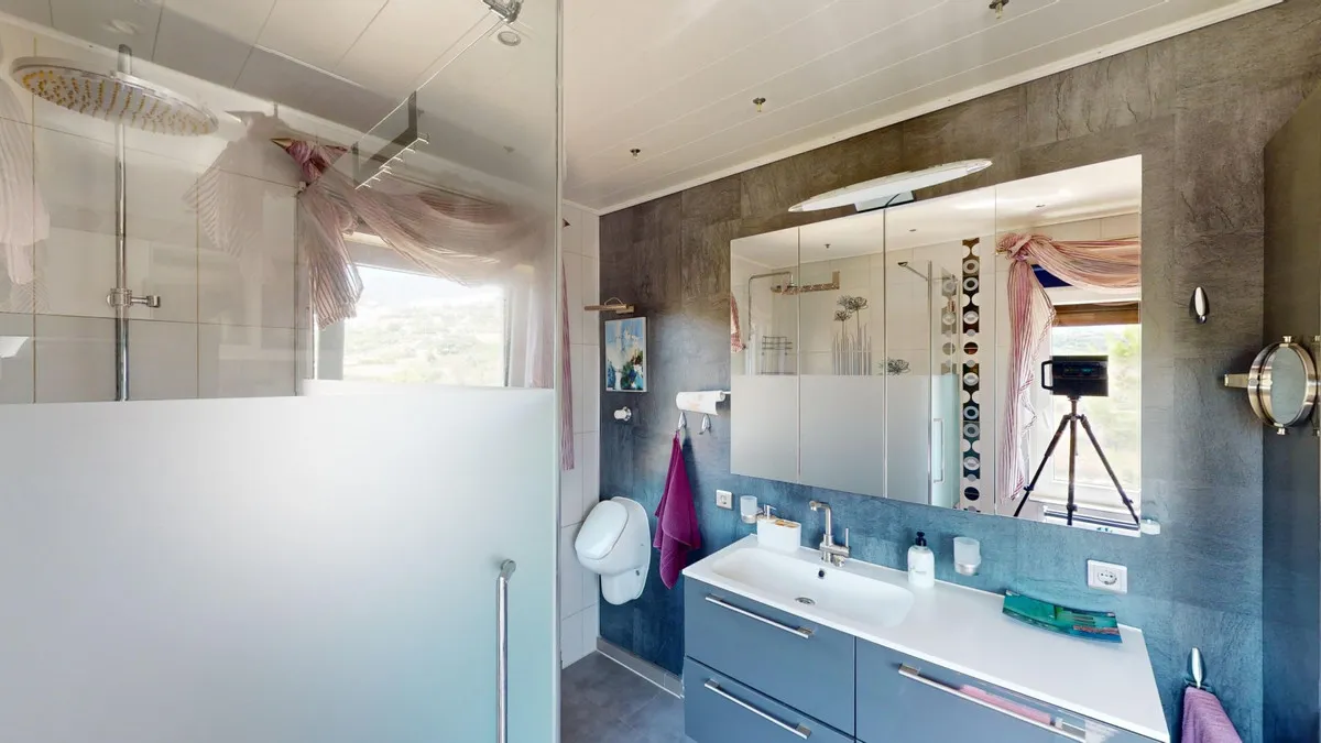 77c43e6c-4178-4f6a-883d-60cb07ffaa59