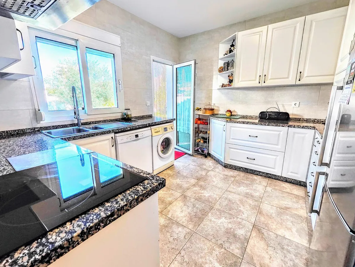 142ba8f7-a68d-4ce0-b85f-da72c7657edb