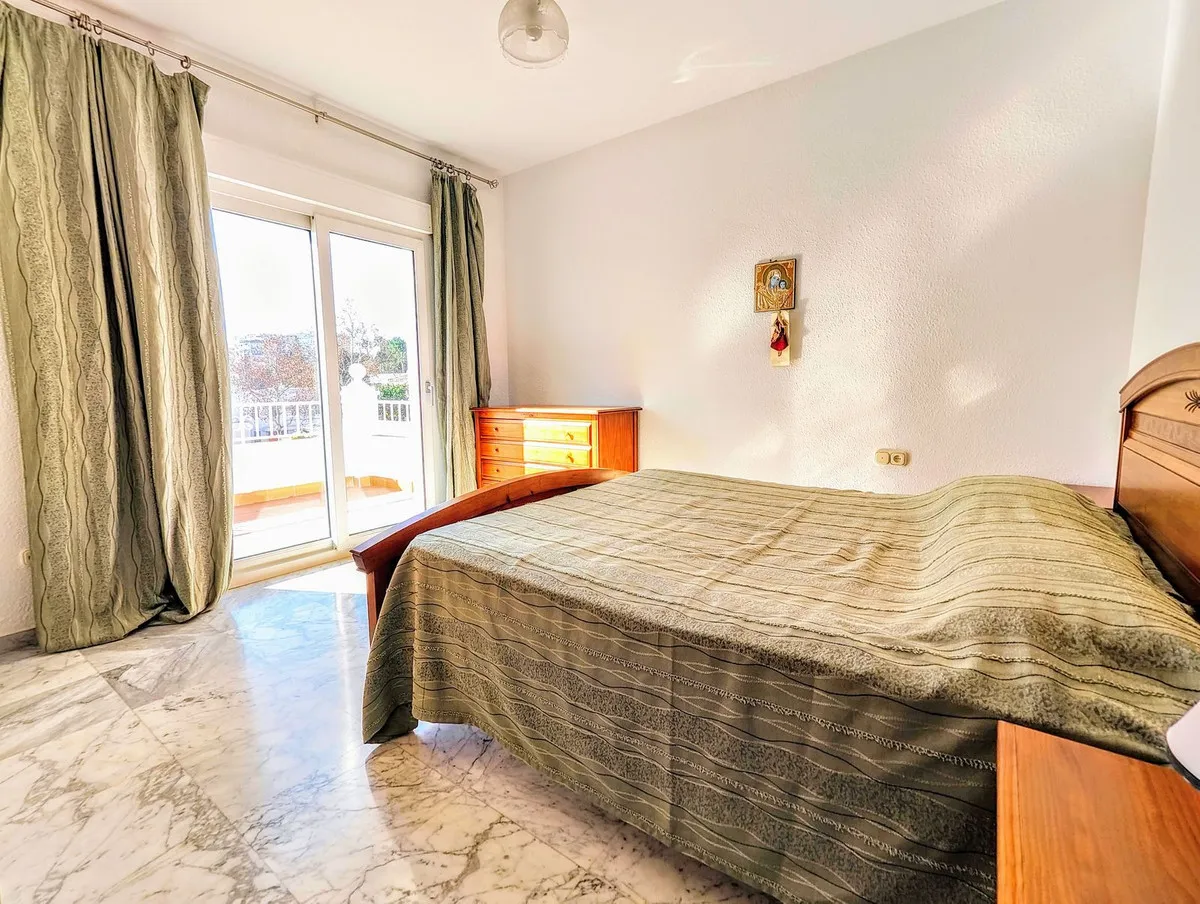 3963fef3-554c-44b6-a5c6-e6c3535205f6