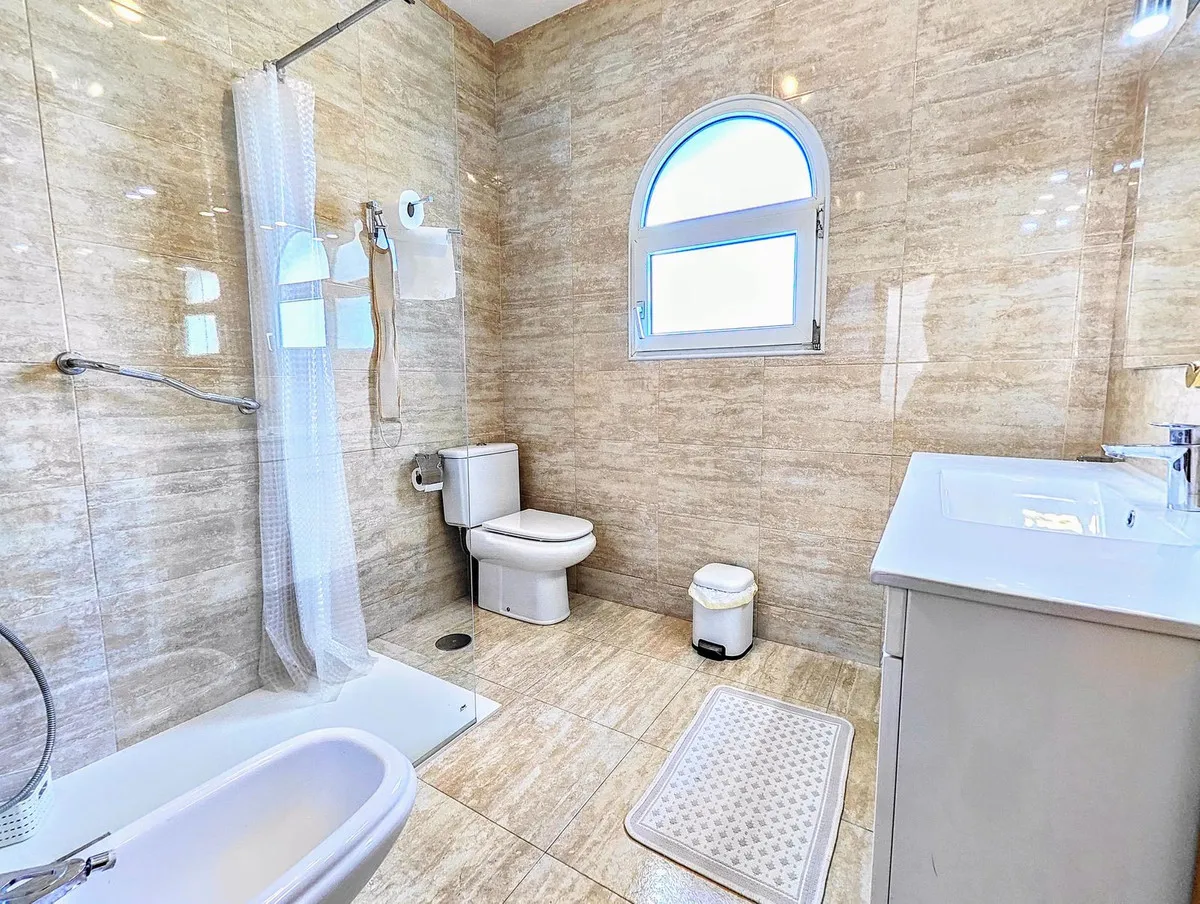 83b13cba-b8c8-466e-a496-90c5e9e97c2c