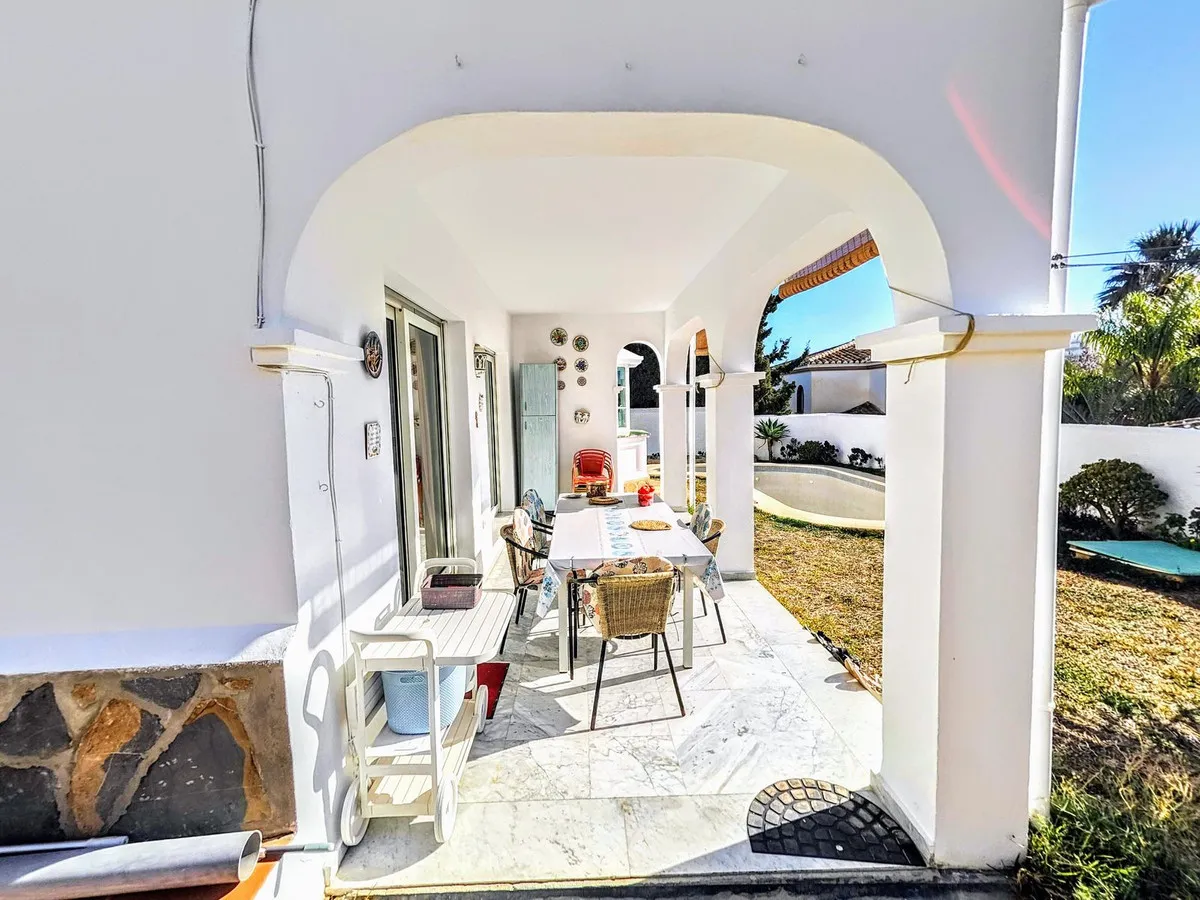 e37a6b64-bba0-4b56-9547-b011098b95ff