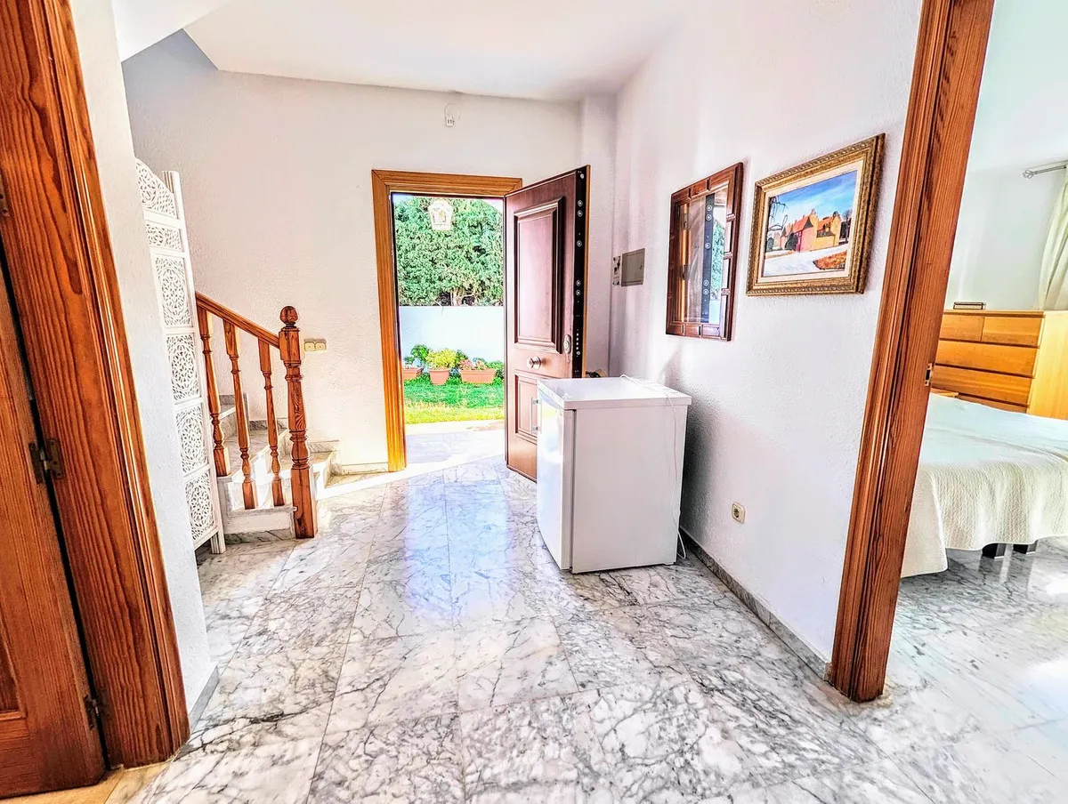 e8bf49a7-fcad-4ee5-acfa-e2dc8741a6eb