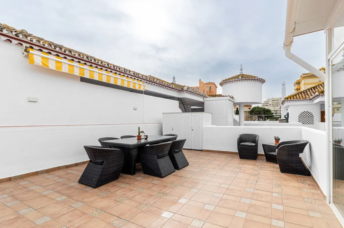 4bb3ee79-f6a9-4526-bf59-890c8c564b93