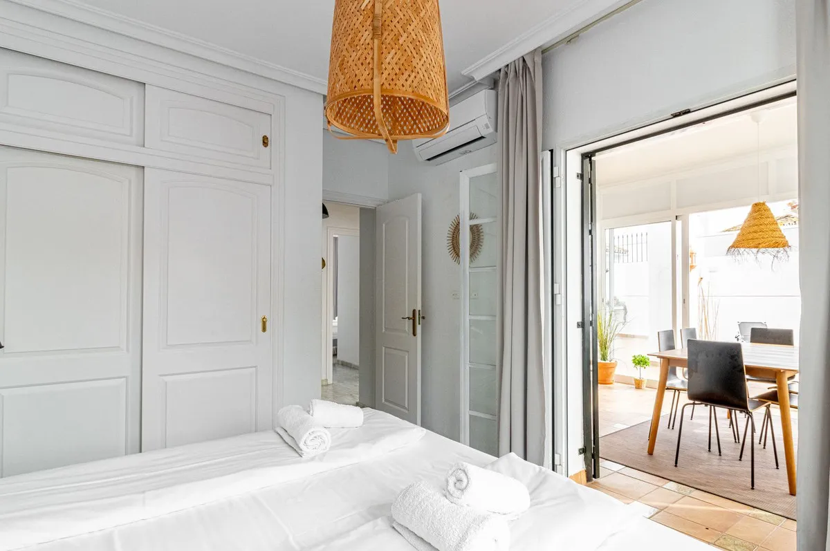 7a3f1470-6d40-4b54-80e4-c6cab6786de9