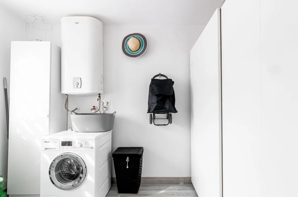 9311f381-690f-41fd-9c27-d897f05e5932