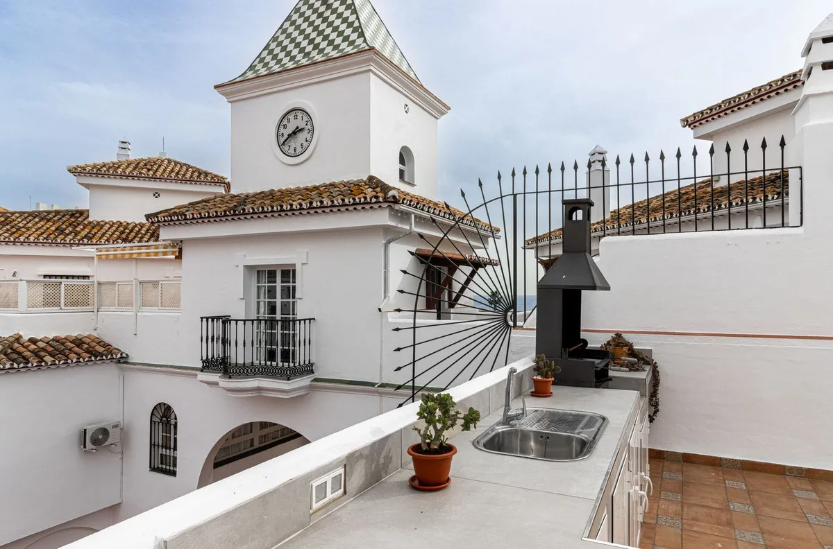 f5a6547e-2e8b-4c67-b0ea-7bdc23eab6e9