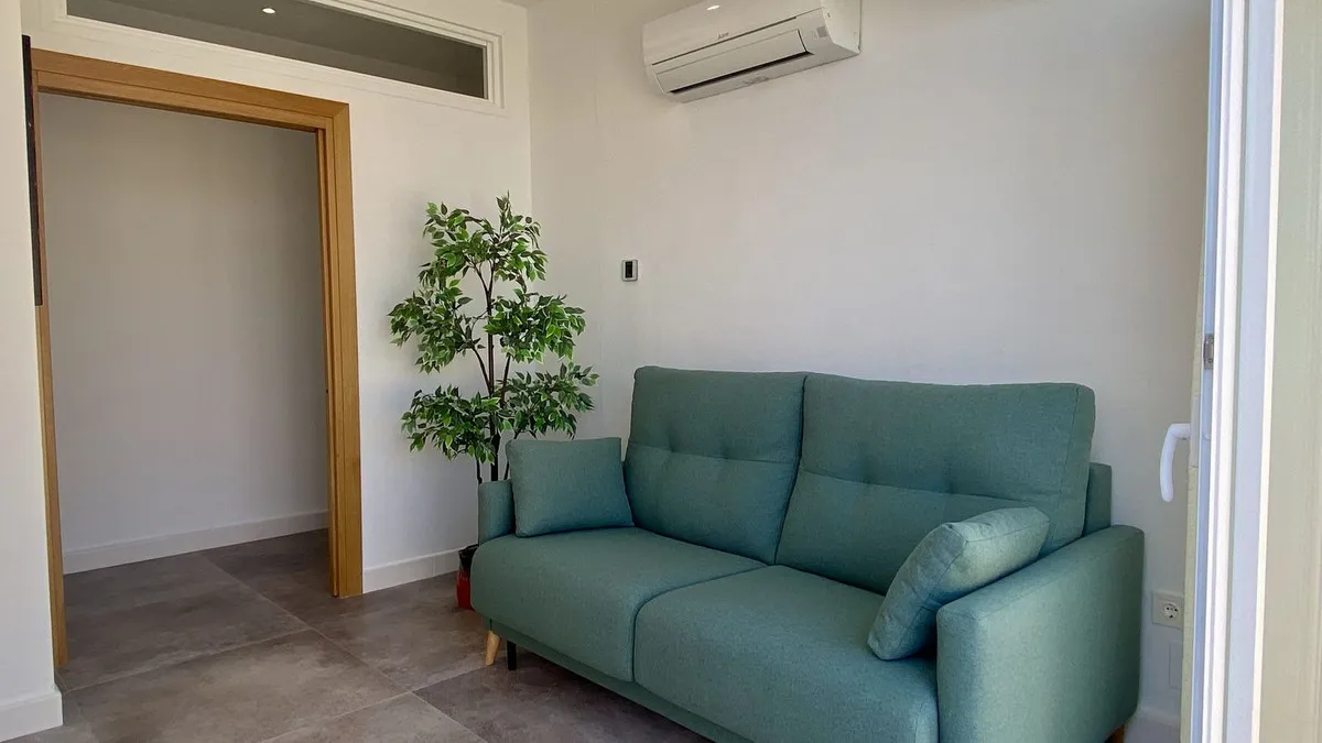 1d72a5c1-f464-4931-b1c2-b55a2fa314da