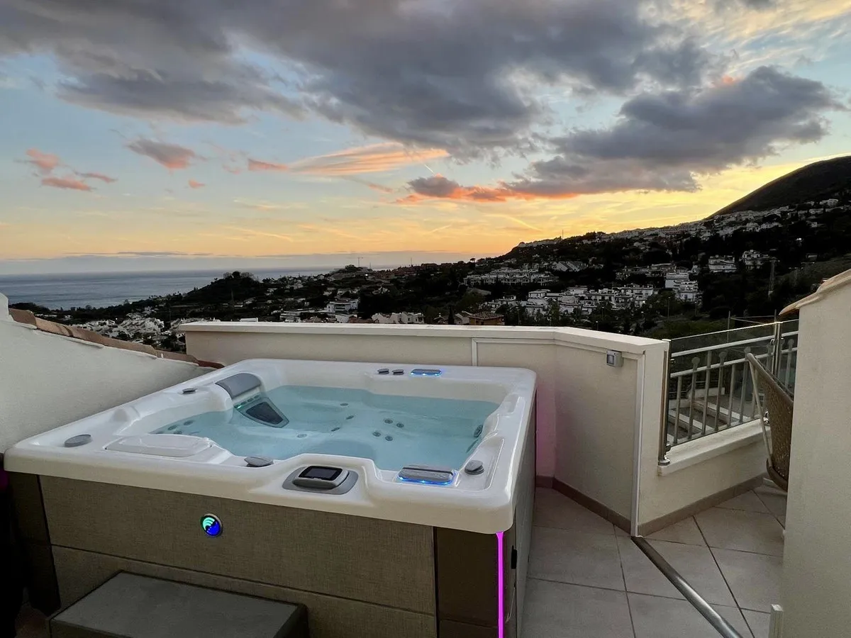 261f2ac5-2bcf-42da-b790-359dced6352d