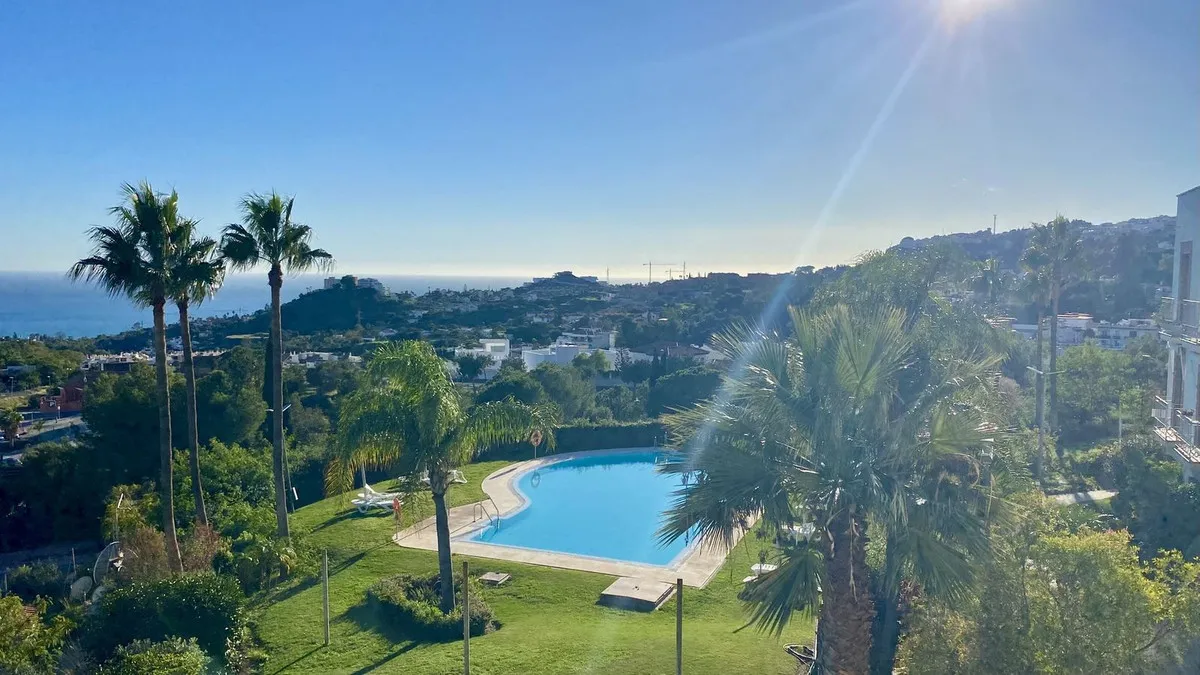 817301c4-eca9-4917-ac7a-0e355e21f92f