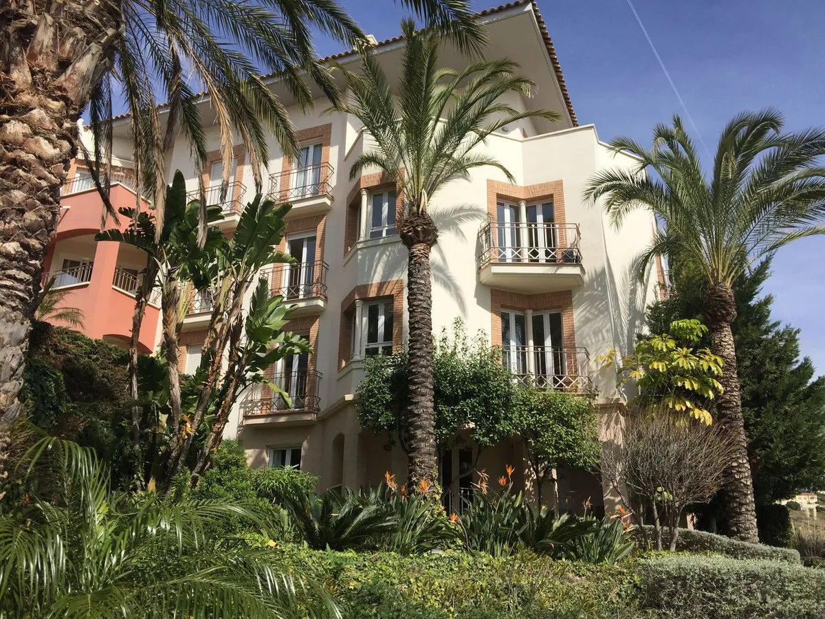 b528f05e-031d-4e89-b713-e8034207d6ca