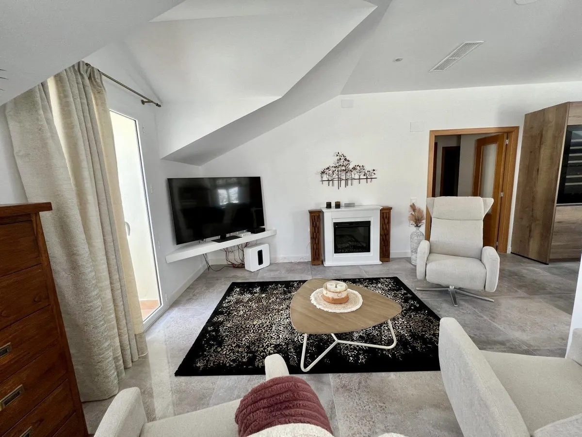 f920d78a-17e5-4b62-9ff7-ee514672f8ce