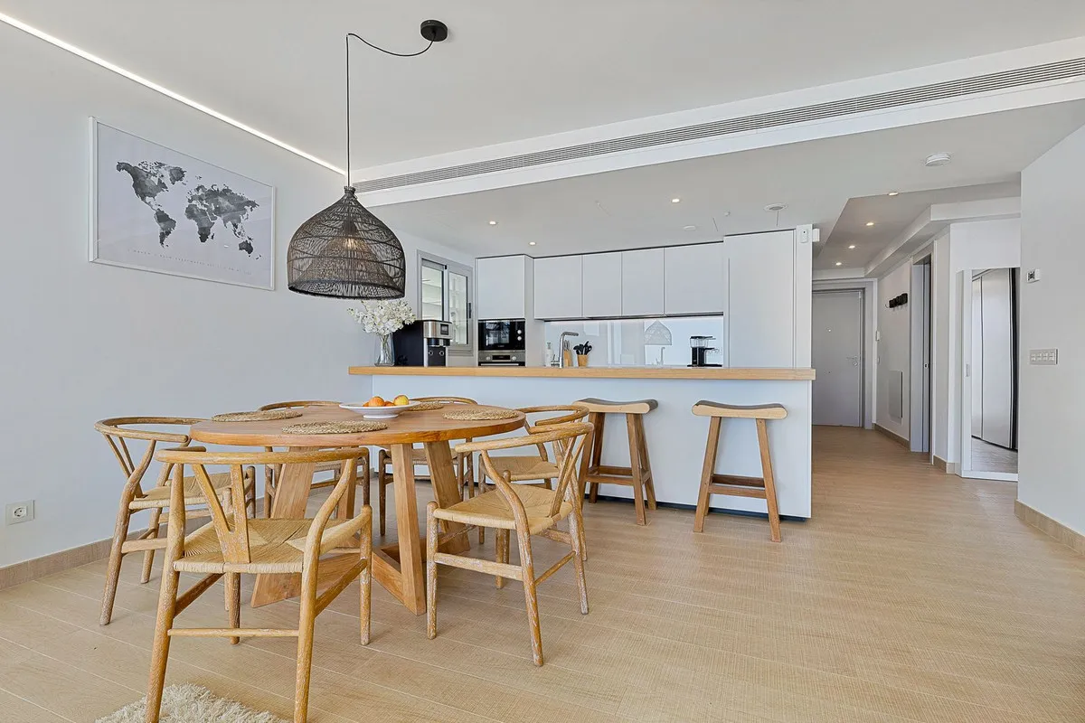 512adf5c-9eb0-4d48-8789-97178d48387b