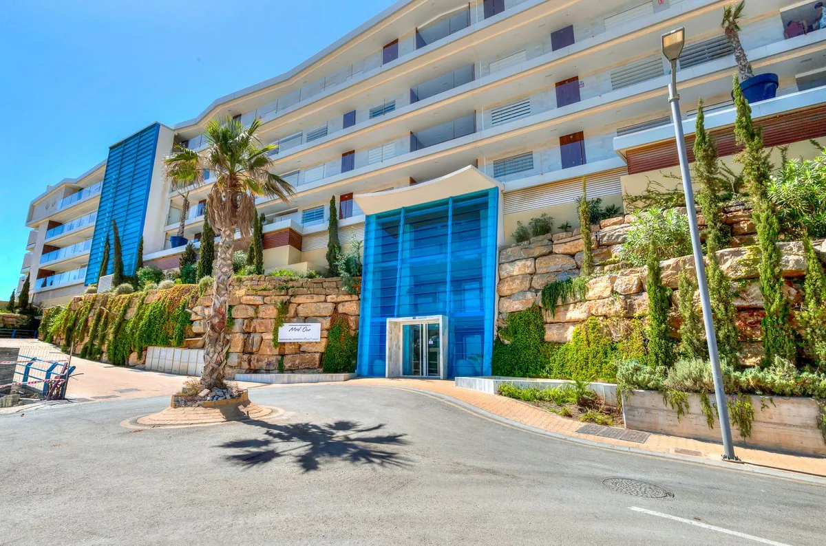 58288944-8e11-4602-997a-7329b0099d57