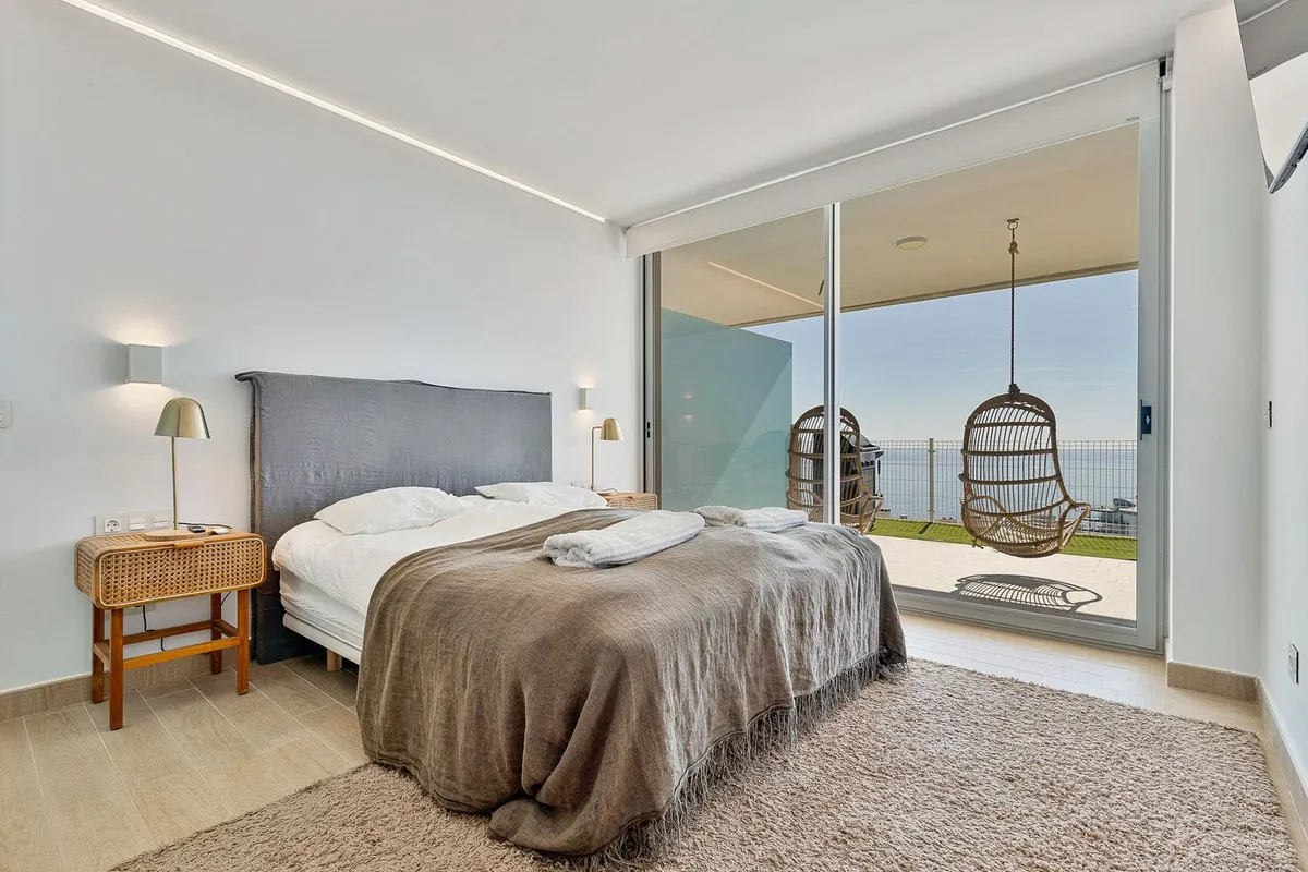 6eec2fad-5e57-48d0-92d5-a5b025fda470