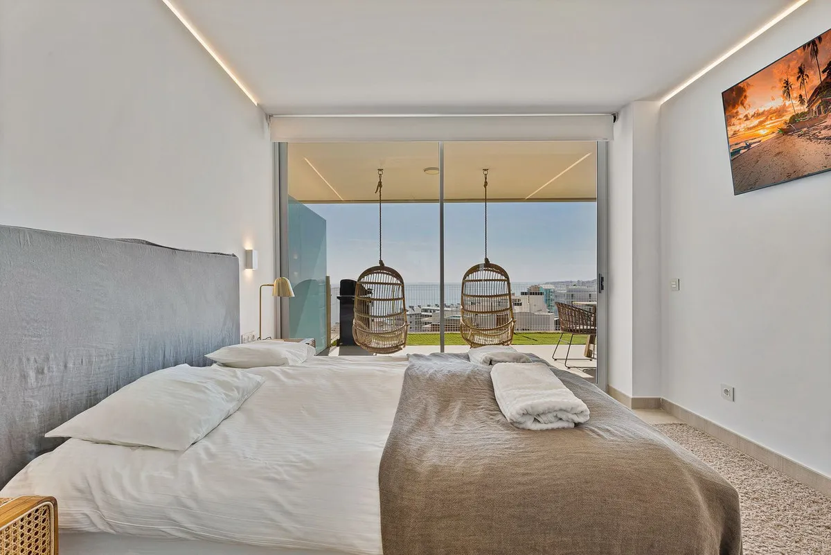 85b21d52-03a0-4a8f-922b-94735bec0f41