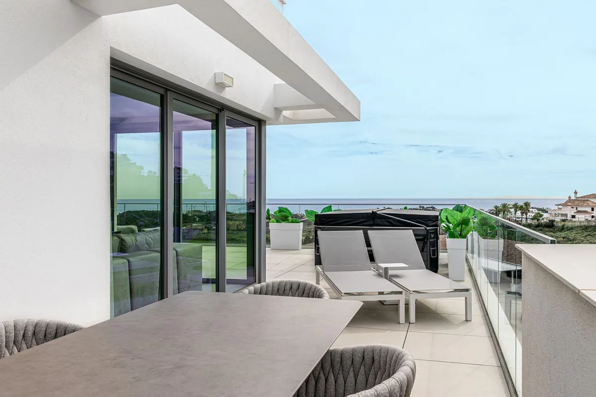 d6fda363-1d62-4950-9ffb-179f6b4ba776