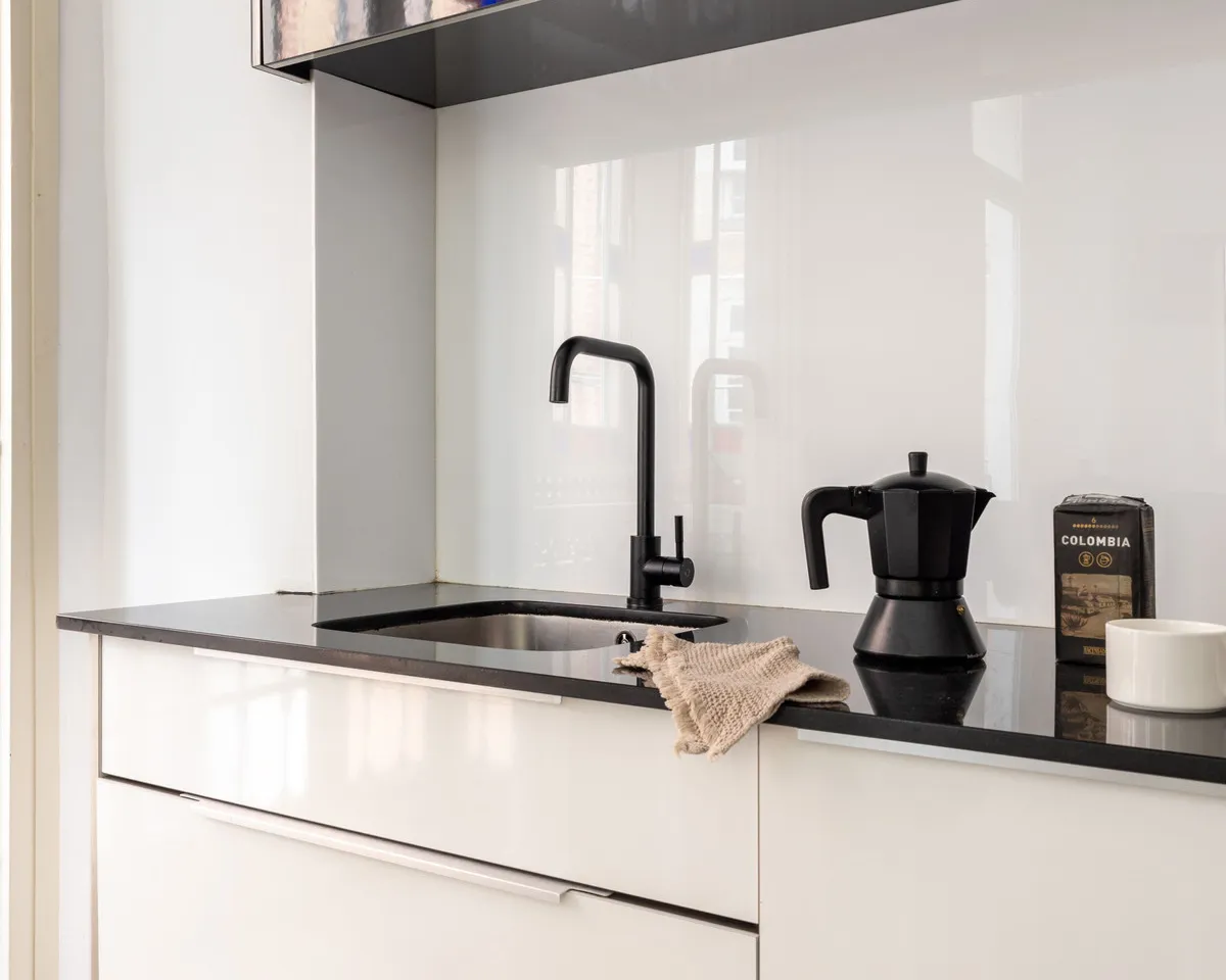 29e759dc-d826-42bd-8a67-8c301abda825