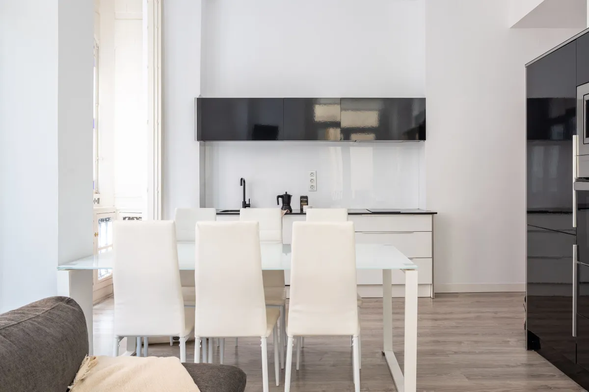 56ceb8f7-2204-49e2-b0d1-e6f9687b1d3b