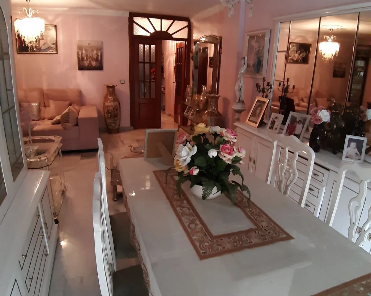 6bd748ff-1d76-4a97-a6ea-ae1b4419346b