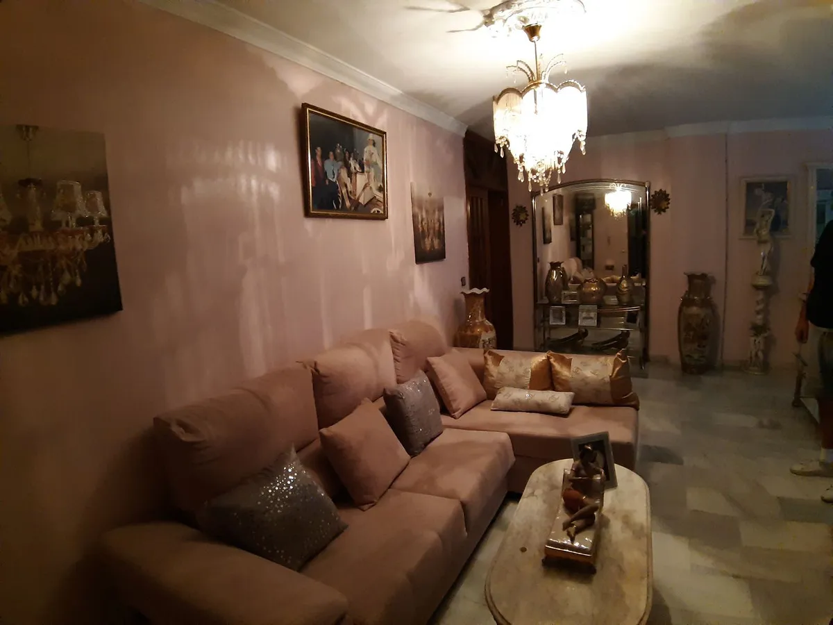 b1ee2f0e-6f26-409f-be23-382d4a2de155