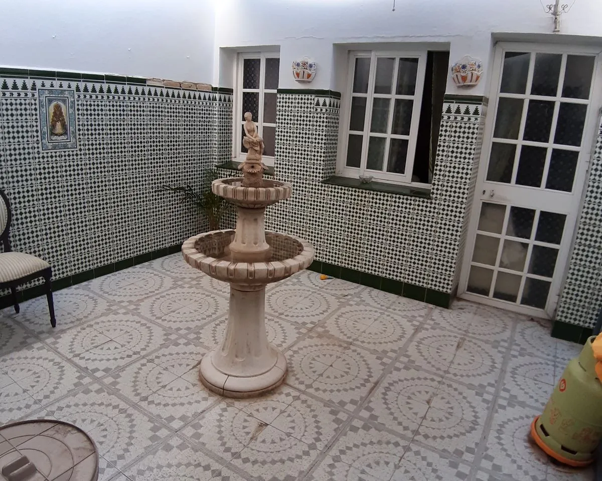 ec8da30a-b8e6-4be8-874c-a12ab80f9850