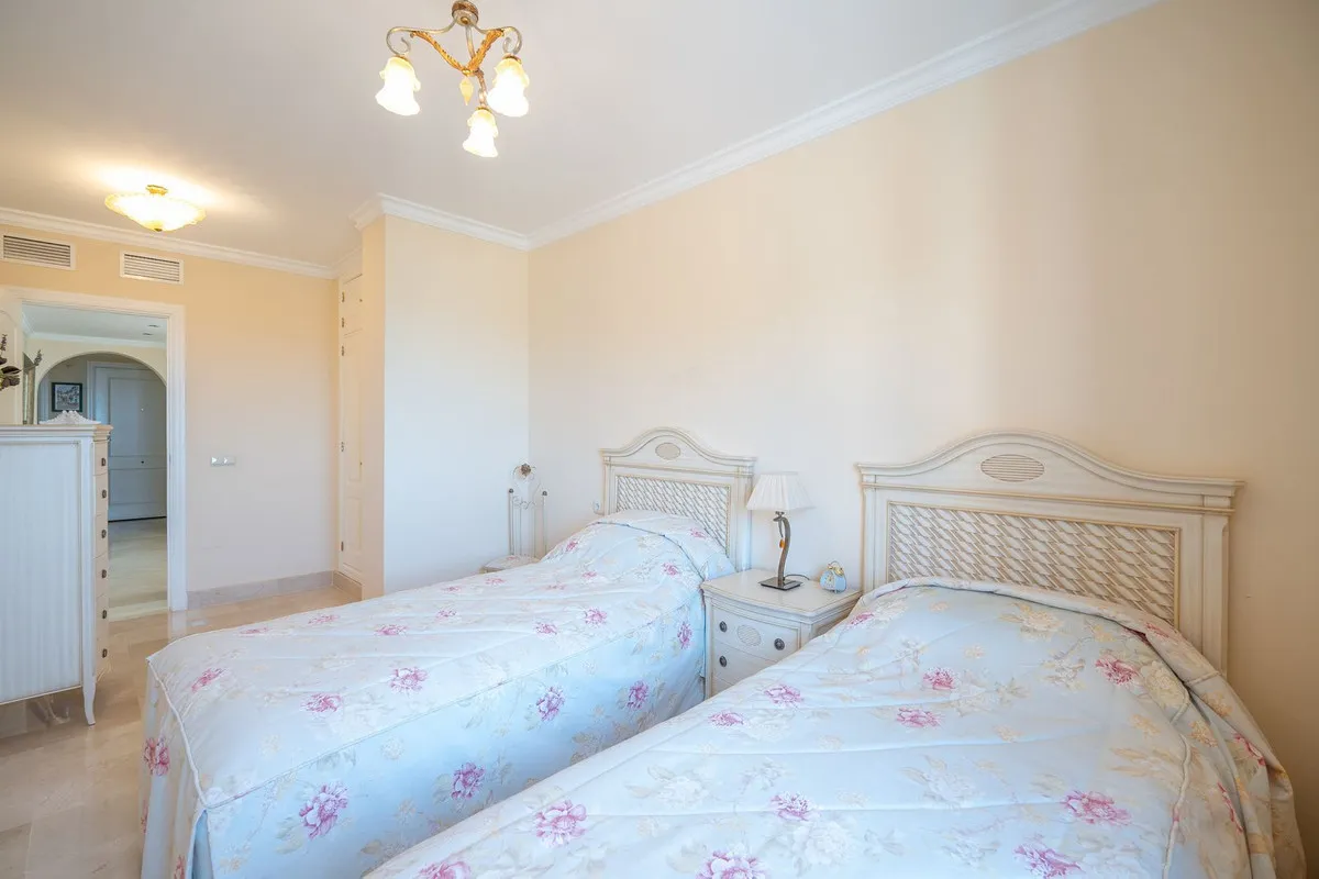 126f50cc-7cbd-42e9-8c2f-59c558bf358f